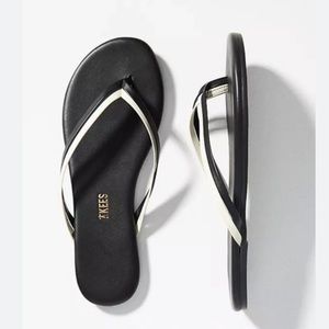 TKEES - black flip flops - size US 9